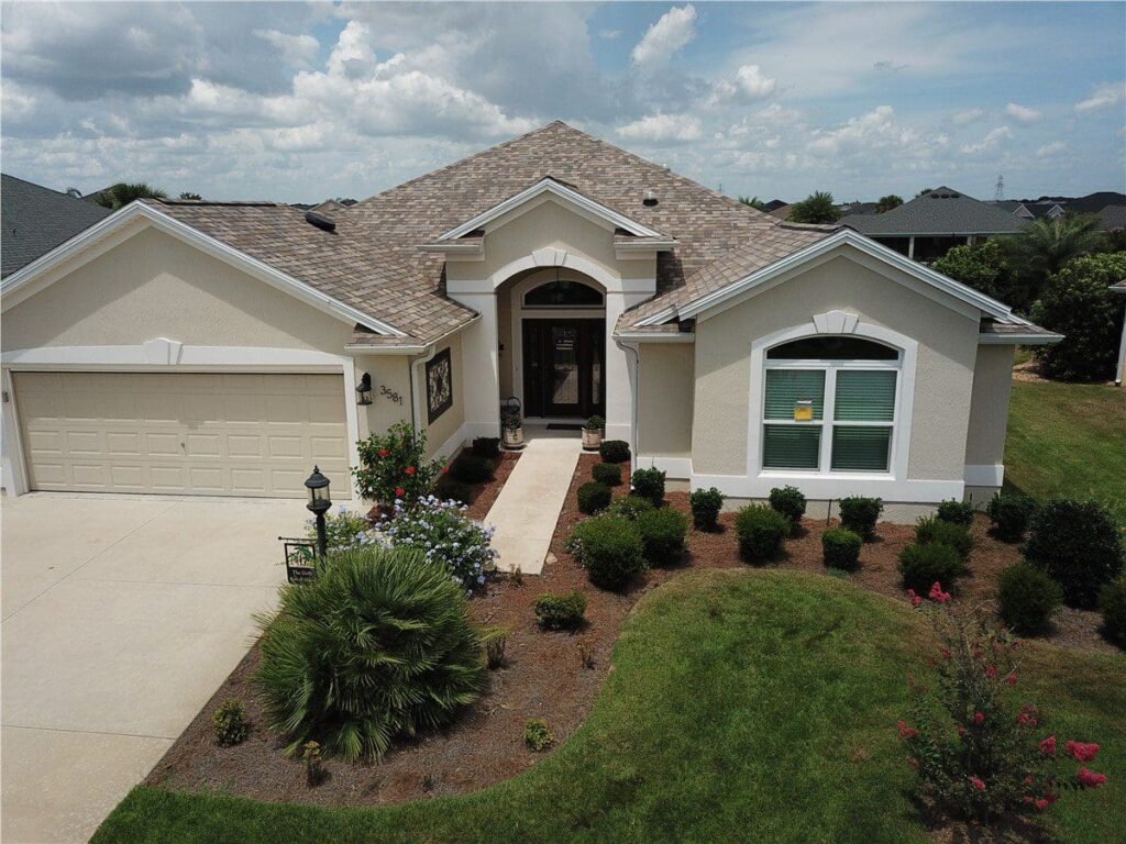 newly built gray asphalt shingle